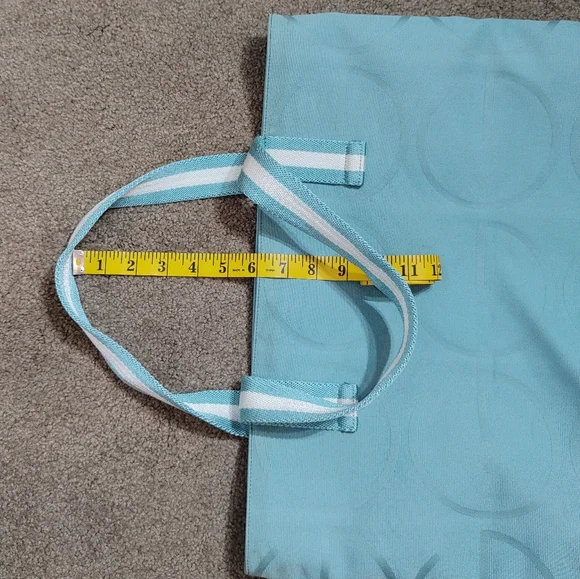 GUCCI Teal Tote with Monogram Design - Picture 7 of 9